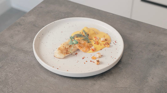(video) Pasta saus met kreeft, zalm, parmezaan en look